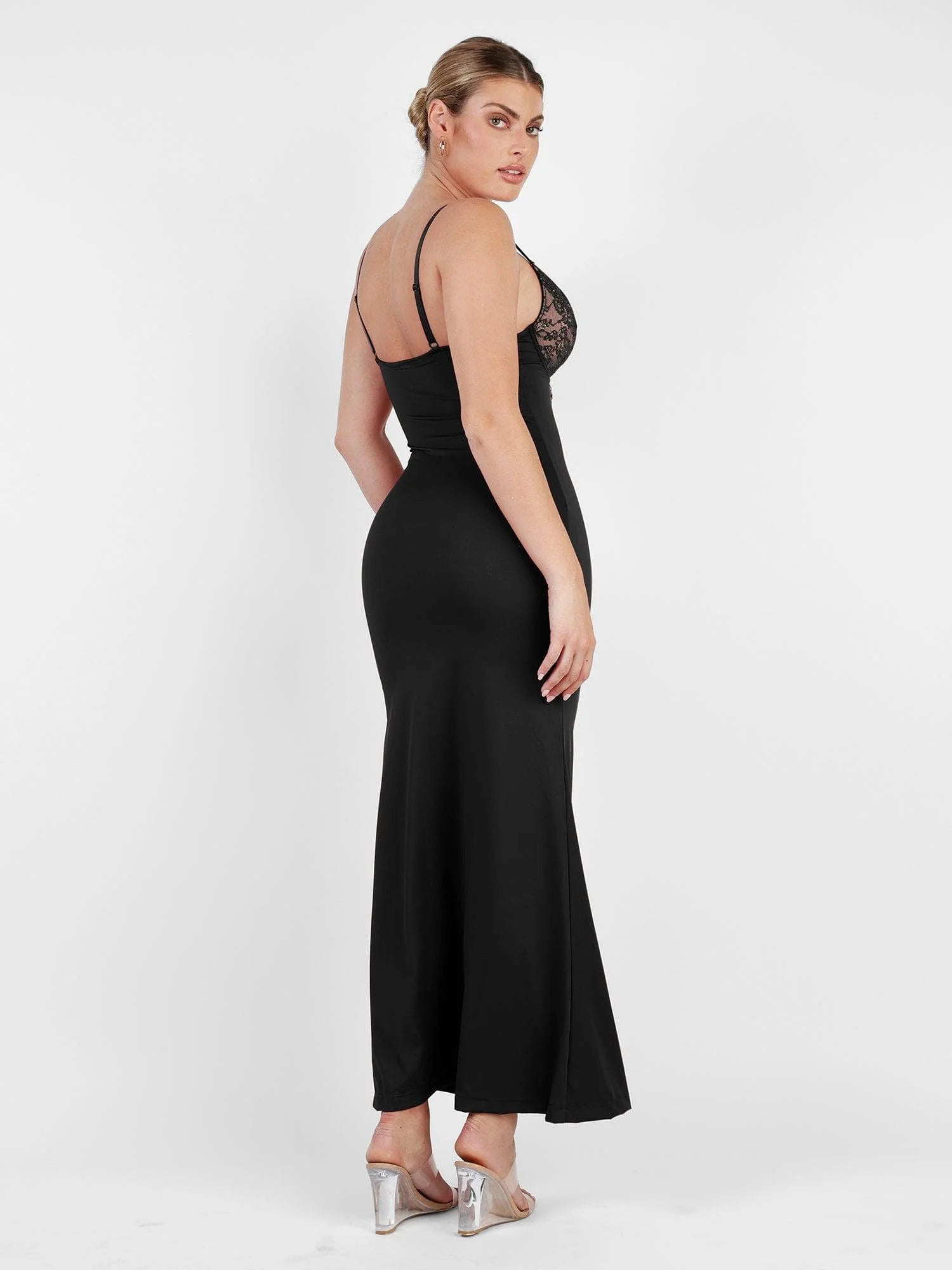 Das Shapewear-Kleid Spitze Slip Split Maxi